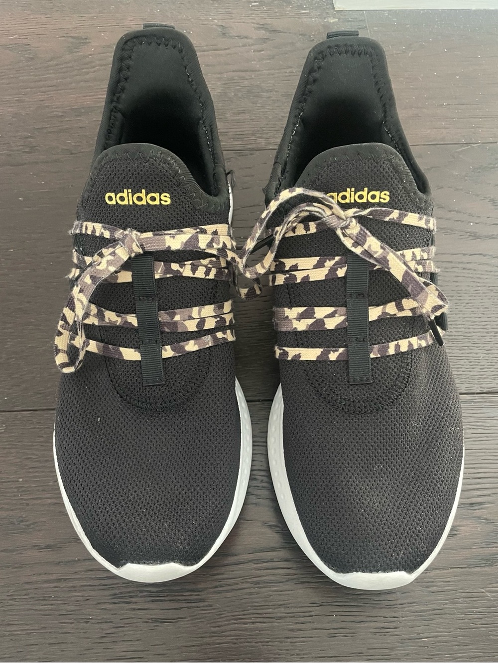 Adidas Cloud Comfort Insole Pure Motion Black with Camo laced Slip-On Sneakers